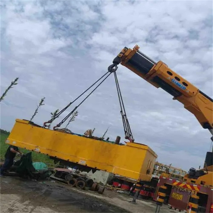 丹棱随车吊吊集装箱怎么吊